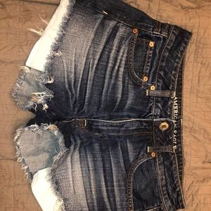 American Eagle mid rise shorts size 6